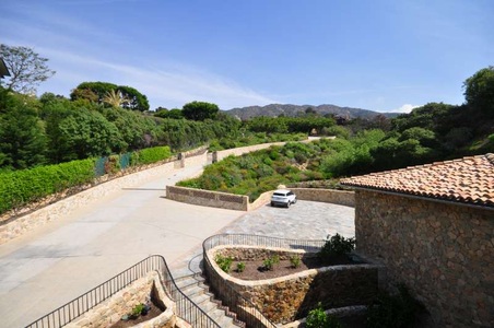 Enlarge photo 10