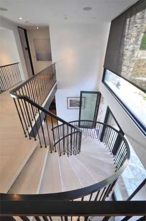 Enlarge photo 37