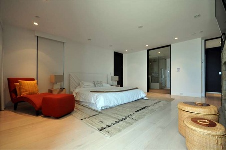 Enlarge photo 45