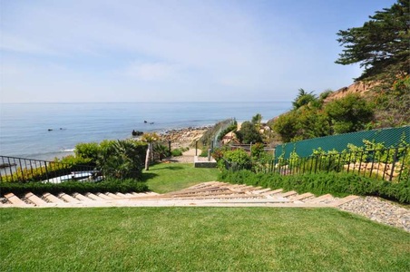 Enlarge photo 59