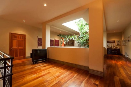 Enlarge photo 51