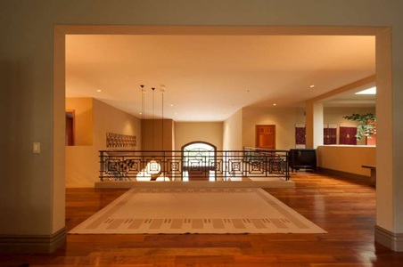 Enlarge photo 54