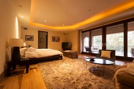 Enlarge photo 59