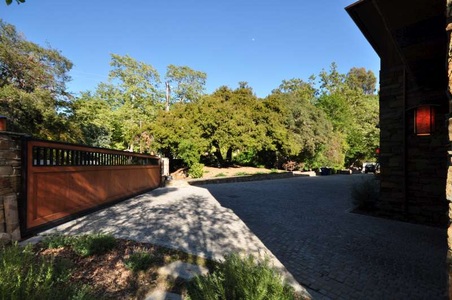 Enlarge photo 9