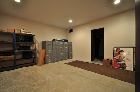 Enlarge photo 47