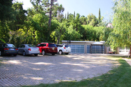 Enlarge photo 2