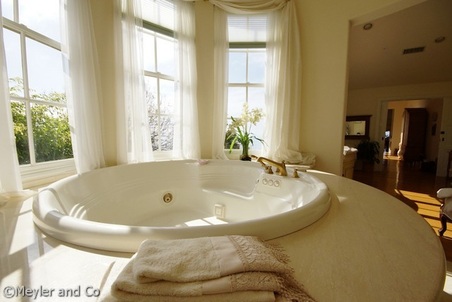 Enlarge photo 32