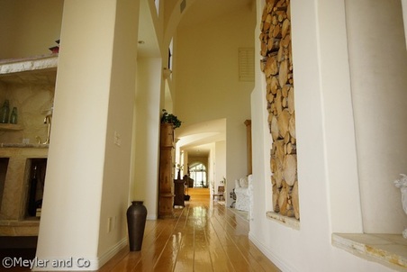 Enlarge photo 53