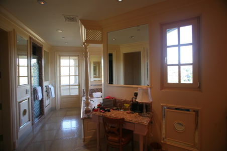 Enlarge photo 52