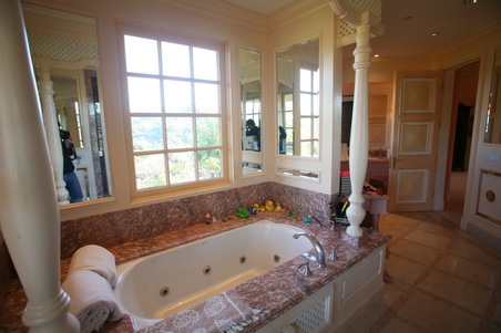 Enlarge photo 53