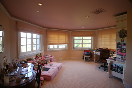 Enlarge photo 57