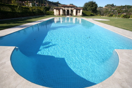 Enlarge photo 100