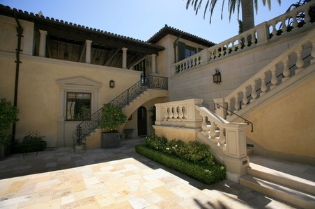 Enlarge photo 40