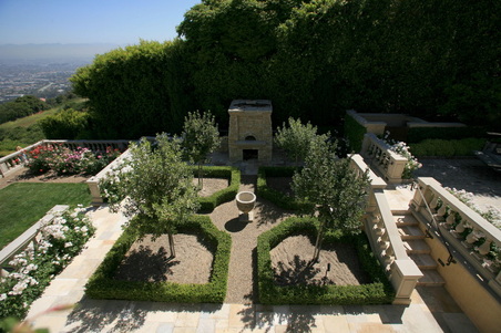 Enlarge photo 89