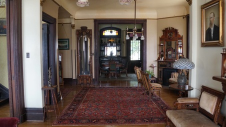 B&B