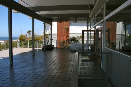 Enlarge photo 19