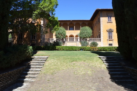 Enlarge photo 16