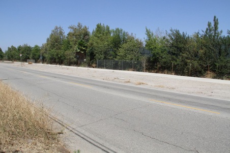 OXNARD BTWN WHITE OAK AND LOUISE