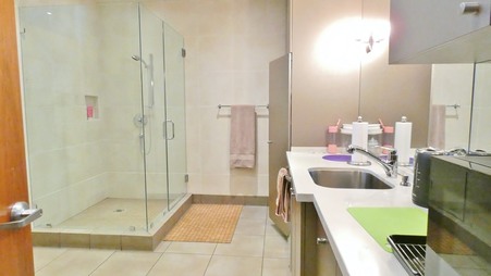 Enlarge photo 82