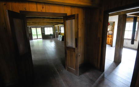 Enlarge photo 158