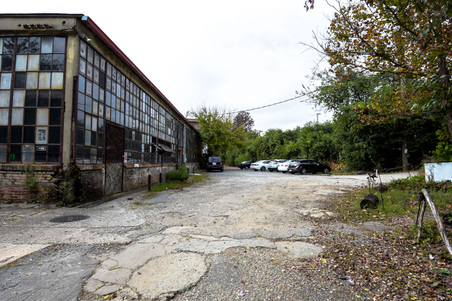 Enlarge photo 19