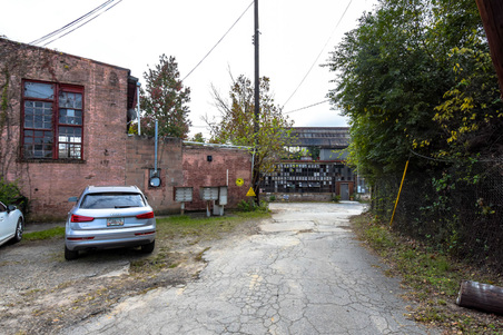 Enlarge photo 26