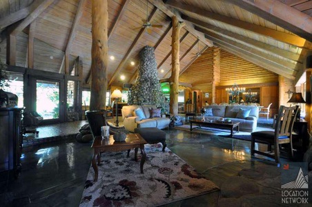 Enlarge photo 25
