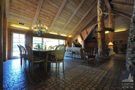 Enlarge photo 35