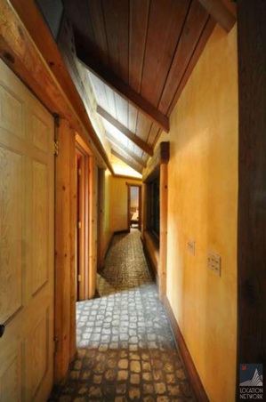 Enlarge photo 51