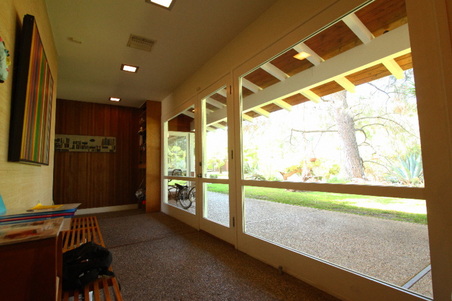 Enlarge photo 108