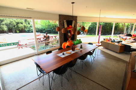 Enlarge photo 140