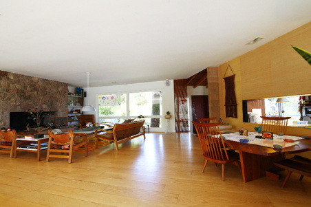 Enlarge photo 143