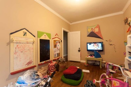 Enlarge photo 88