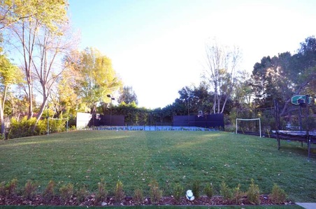 Enlarge photo 75