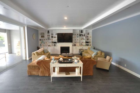 Enlarge photo 35