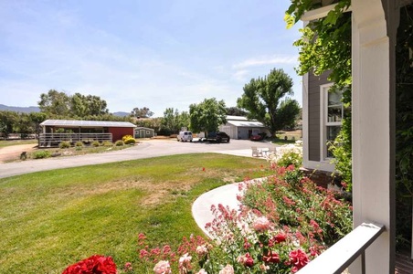 Enlarge photo 8