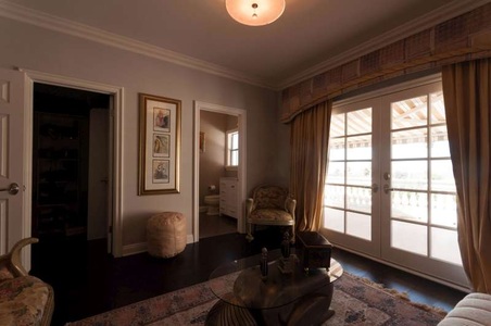 Enlarge photo 109