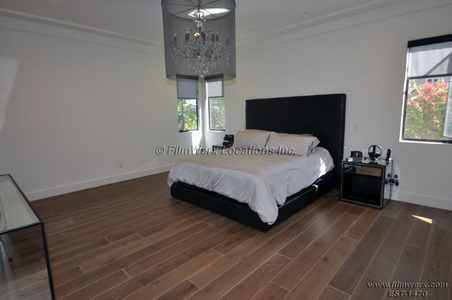 Enlarge photo 36