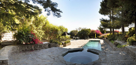 Enlarge photo 68