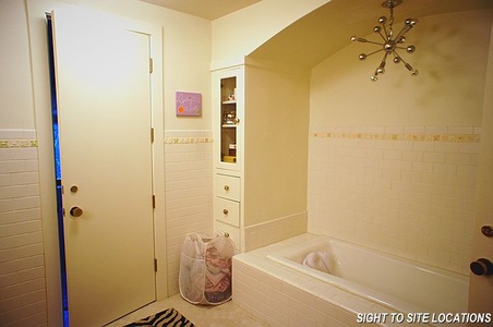 Enlarge photo 56