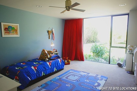 Enlarge photo 61