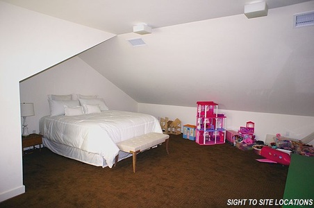 Enlarge photo 77