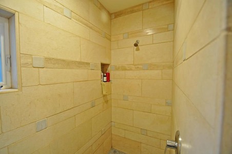 Enlarge photo 52