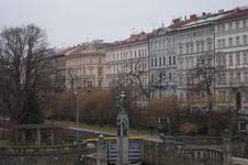 Enlarge photo 16