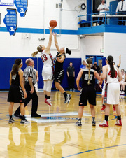 Morton Var Girls B-ball vs Galesburg
