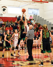 Morton Var Girls B-ball vs U-high