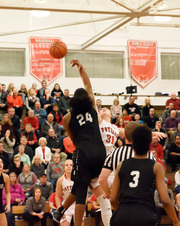Morton Var Girls B-ball vs Richwoods