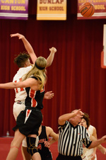 Morton Var Boys B-ball vs Metamora