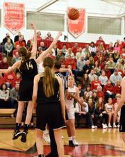 Morton Var Girls B-ball vs Dunlap