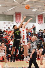 Morton Var Boys B-ball vs U-High